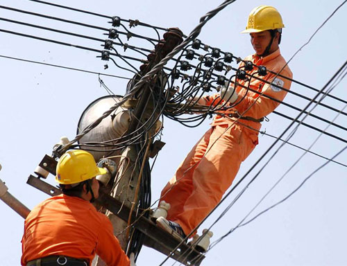 Tổng Công ty điện lực Hà Nội đảm bảo cung cấp điện ổn định trong mùa mưa bão sắp tới